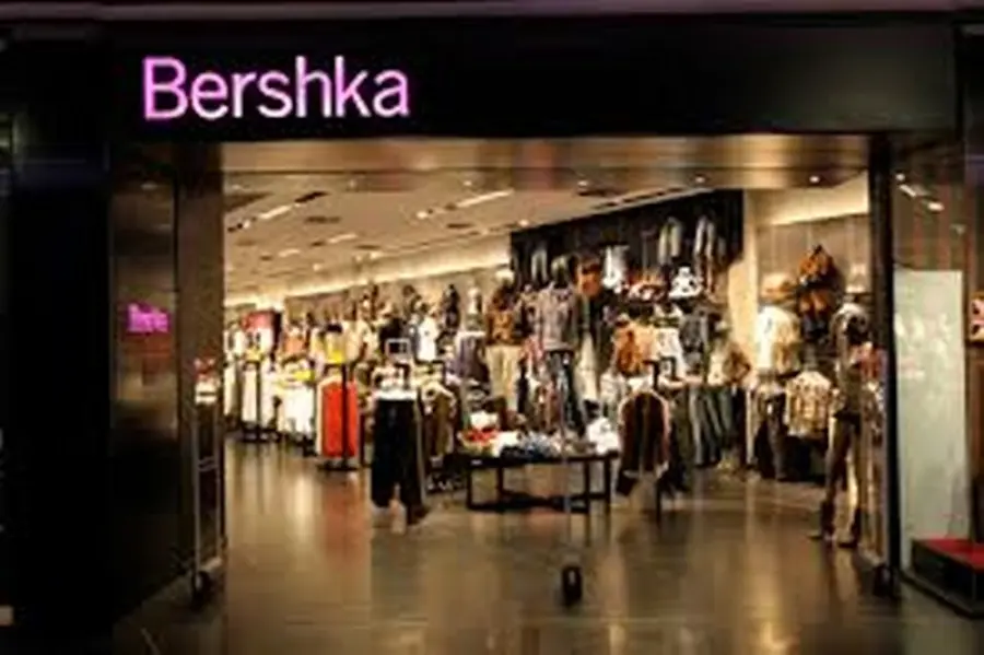Abbigliamento economico: nuovo negozio Bershka a Milano