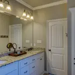 Mobili bagno low cost: andiamo diretti nel cuore della produzione italiana